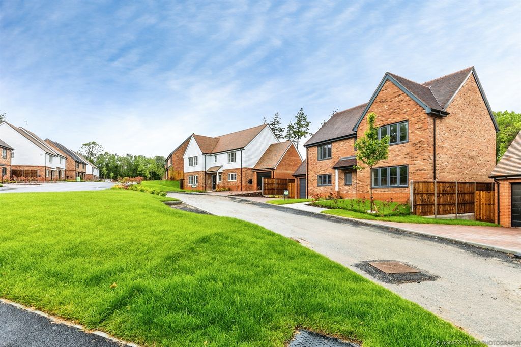 Additional image 13 of 4 bed detached house for saleNorth Trade Road, Battle TN33