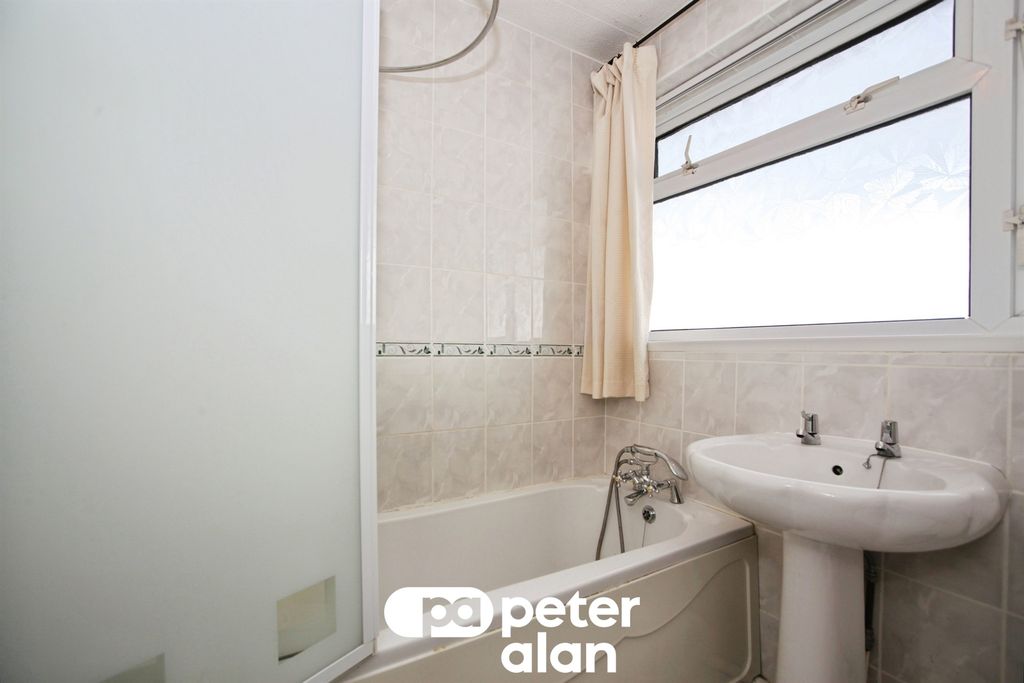 Additional image 15 of 3 bed semi-detached house for saleHengoed Avenue, Cefn Hengoed, Hengoed CF82