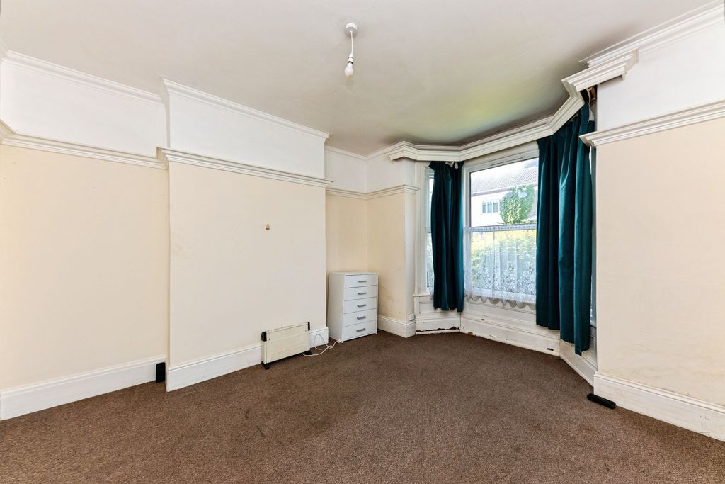 Additional image 3 of 1 bed flat for saleAlgernon Street, Grimsby DN32