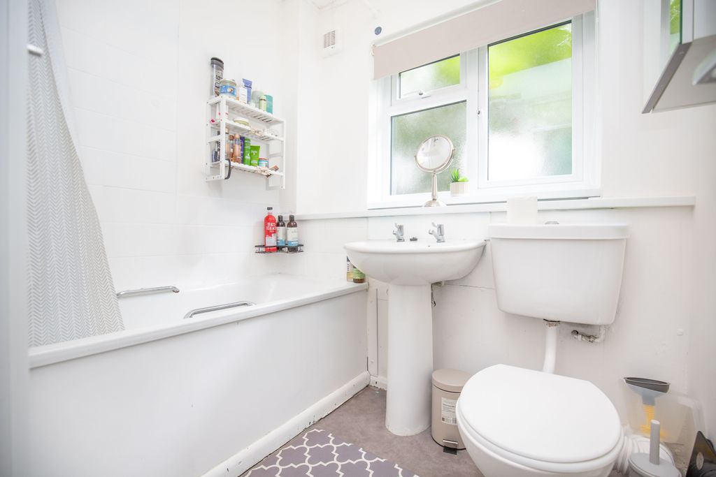 Additional image 12 of 2 bed flat for saleEdale, Wilnecote, Tamworth B77