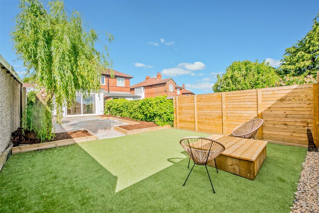 Additional image 9 of 3 bed semi-detached house for saleKenilworth Road, Wortley, Leeds LS12