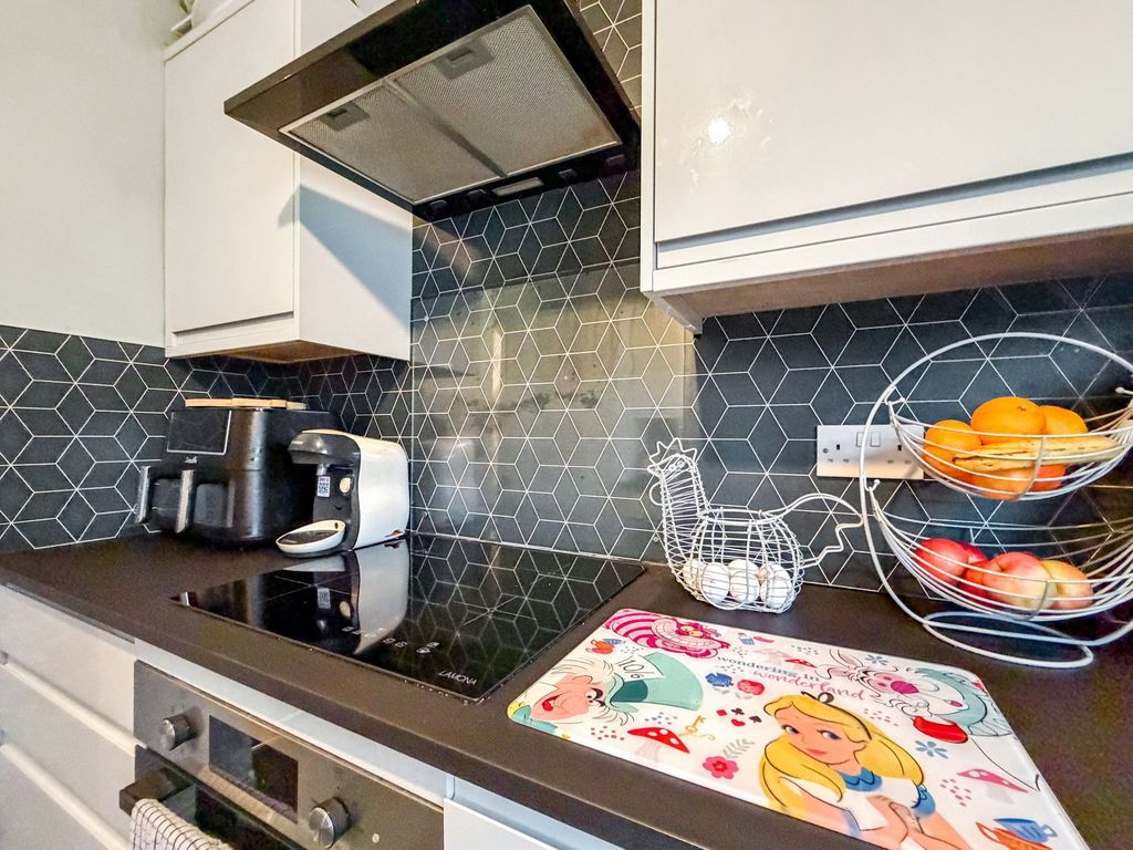 Additional image 10 of 3 bed semi-detached house for saleHeol Trecastell, Caerphilly CF83