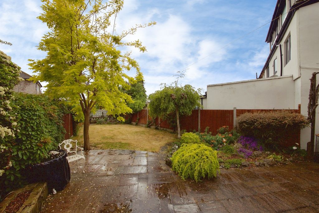Additional image 6 of 3 bed end terrace house for saleWoodbridge Road, Barking IG11