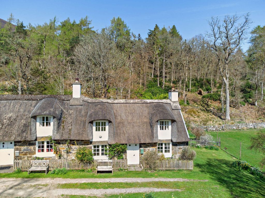 2 bed end terrace house for saleArdtrasgairt Cottages, Fortingall, Aberfeldy, Perthshire PH15
