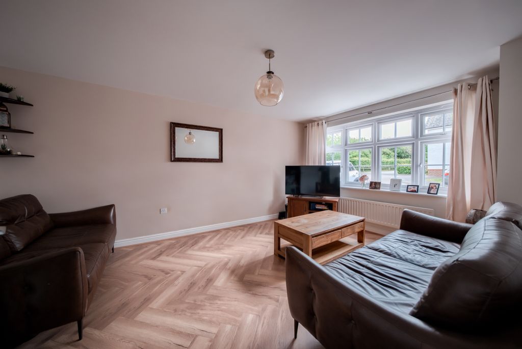 Additional image 6 of 3 bed semi-detached house for saleBoehm Drive, Alcester B49