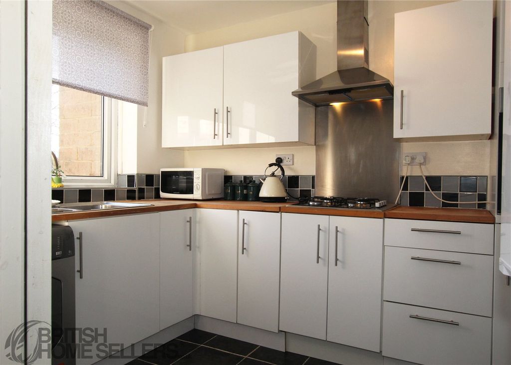 Additional image 2 of 1 bed flat for saleBlack Rocks Avenue, Matlock, Derbyshire DE4
