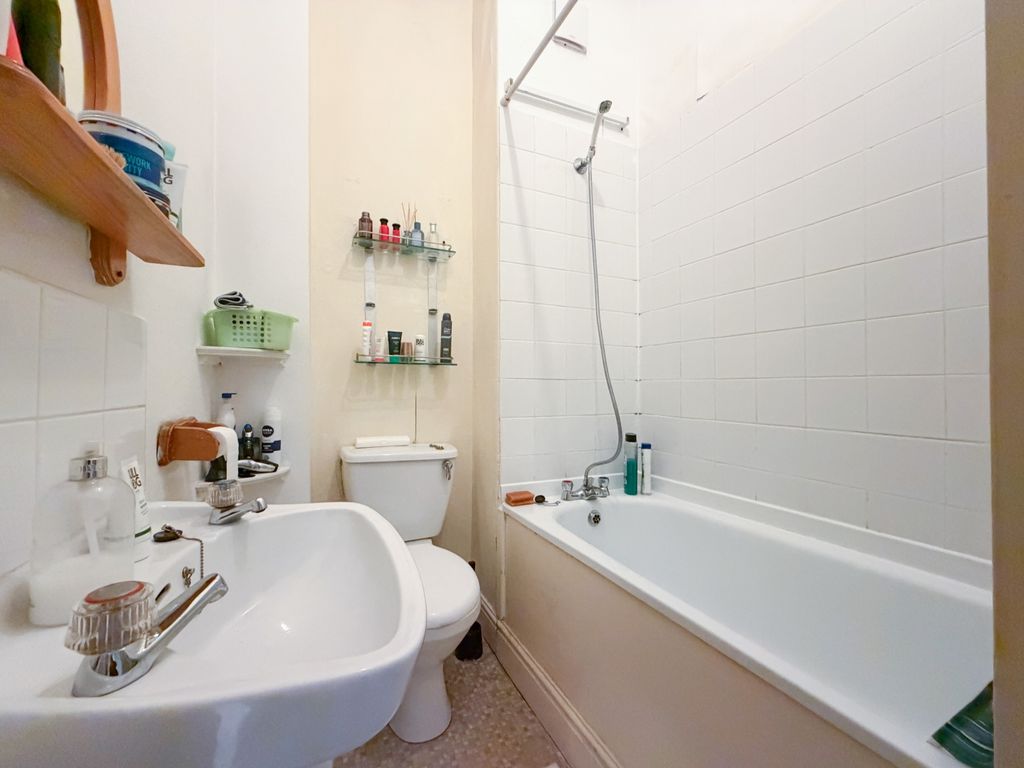 Additional image 10 of 4 bed block of flats for saleConnaught Road, Roath CF24