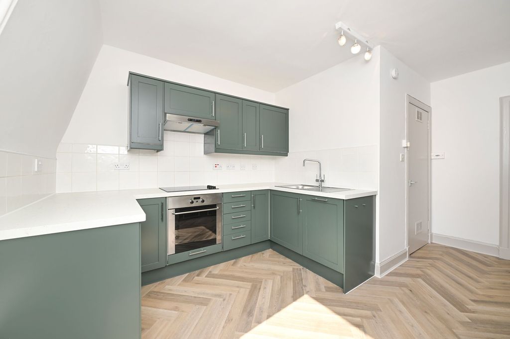Additional image 2 of 2 bed flat for saleDreghorn Loan, Edinburgh EH13