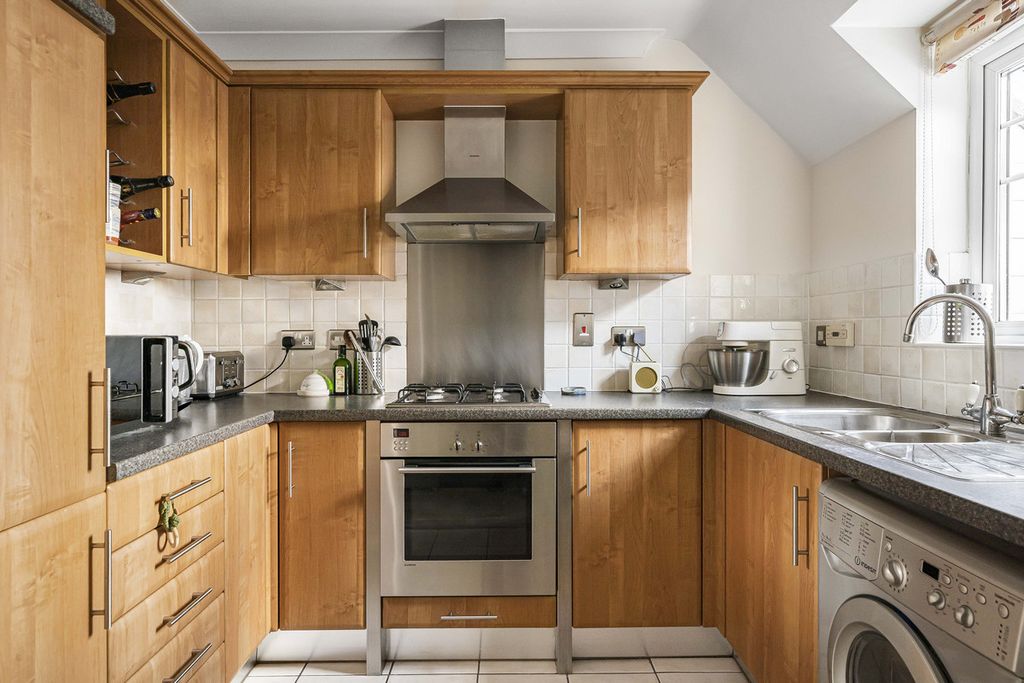 Additional image 2 of 2 bed flat for saleRiver View Terrace, Abingdon OX14