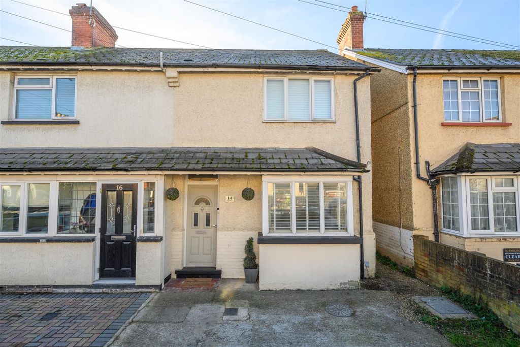 Additional image 5 of 3 bed end terrace house for saleAlexandra Road, Addlestone KT15