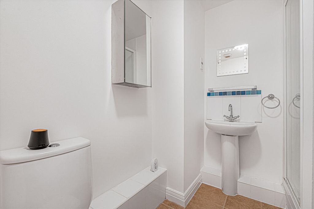 Additional image 14 of 2 bed flat for saleQuakers Court, Abingdon OX14
