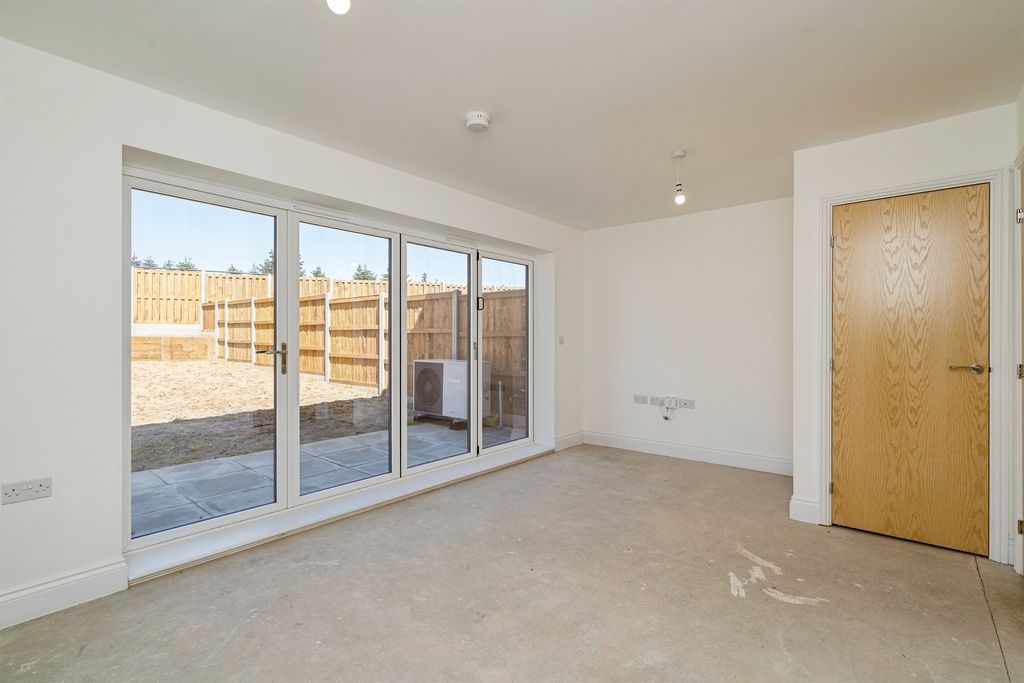 Additional image 4 of 3 bed semi-detached house for saleJubilee Way, Holton, Halesworth IP19