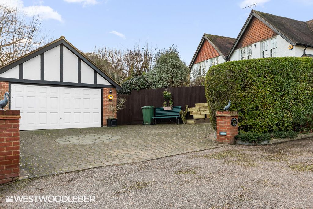 Additional image 39 of 4 bed detached house for saleStation Road, Broxbourne EN10