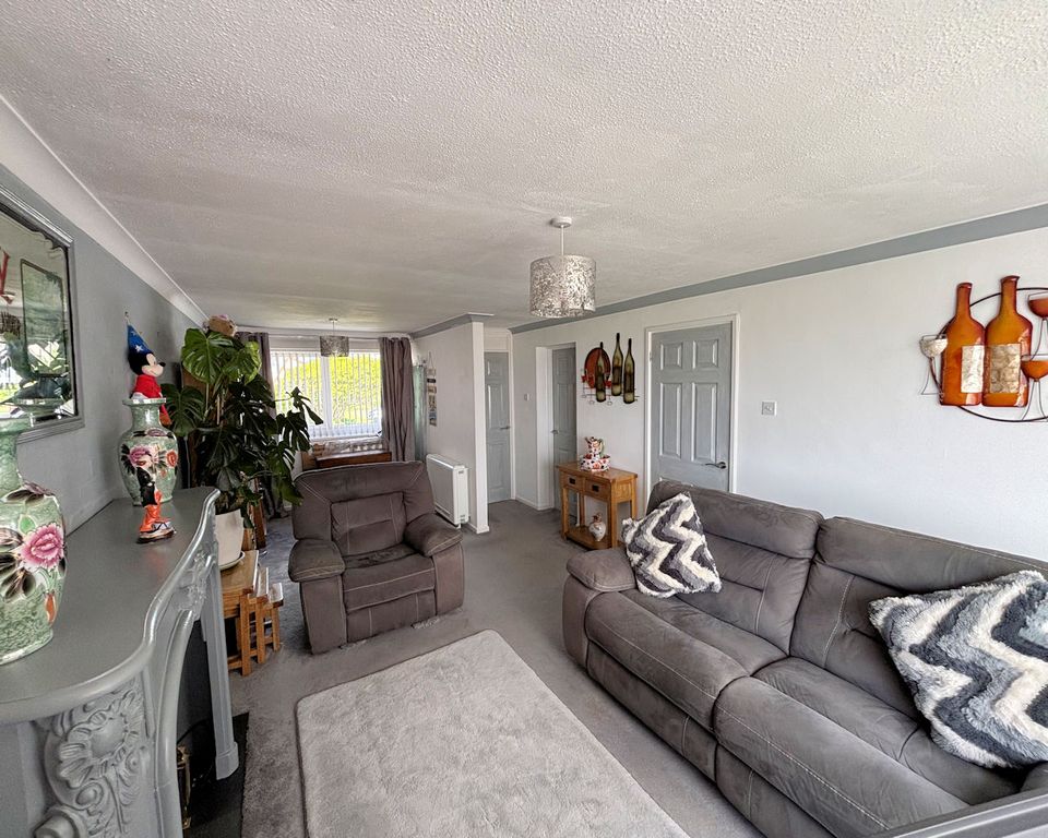 Additional image 10 of 2 bed flat for saleTy Ceredig, Tywyn LL36