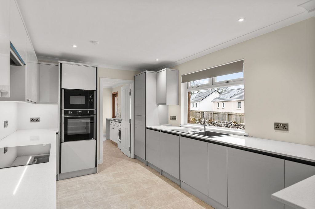 Additional image 4 of 6 bed villa for saleCroft Road, Auchterarder PH3