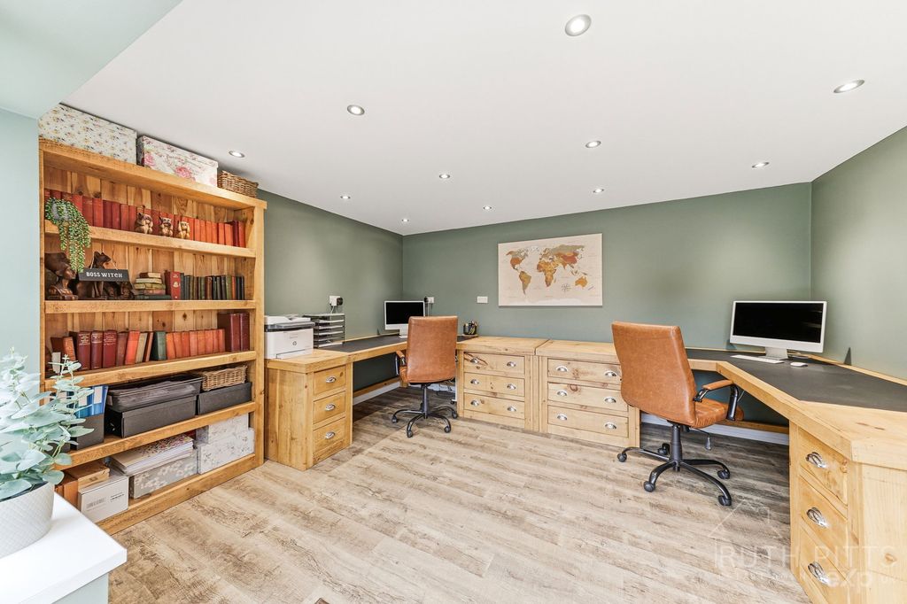 Additional image 58 of 5 bed semi-detached house for saleChurch Street, Brierley, Barnsley S72