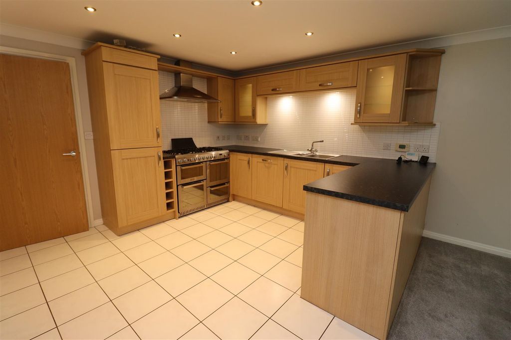 Additional image 5 of 3 bed property for saleTurner Close, Brough HU15