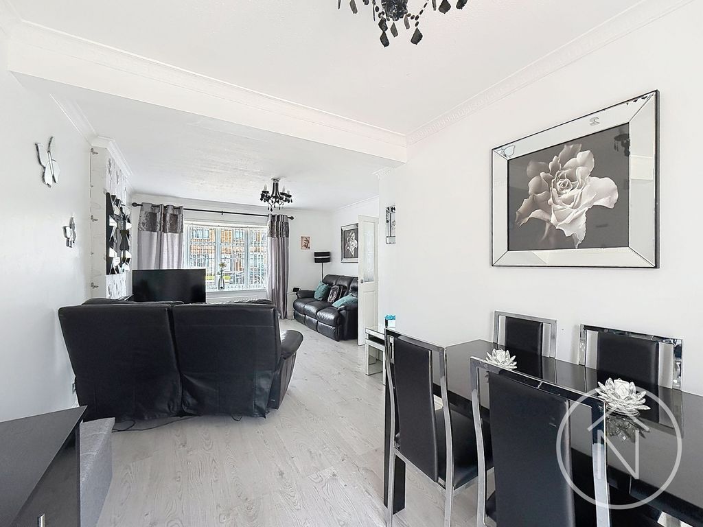 3 bed detached house for saleWallington Road, Billingham TS23 photo 4