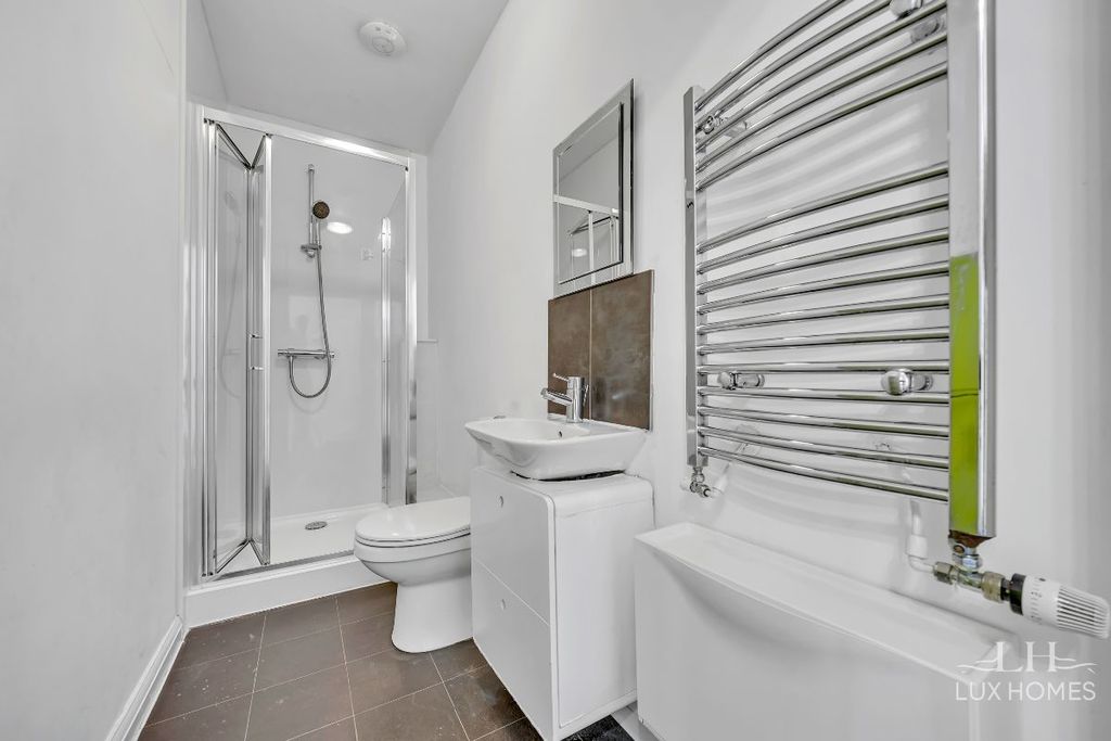 Additional image 21 of 5 bed detached house for salePinnacle Hill, Bexleyheath DA7