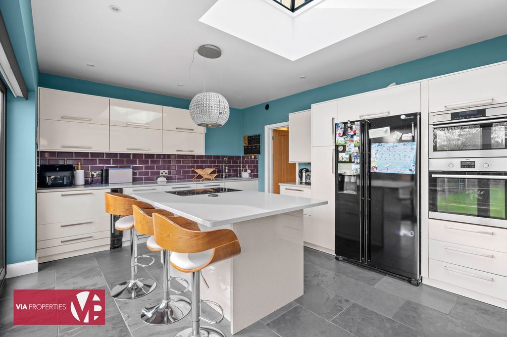 Additional image 3 of 4 bed detached house for saleMckenzie Road, Broxbourne EN10