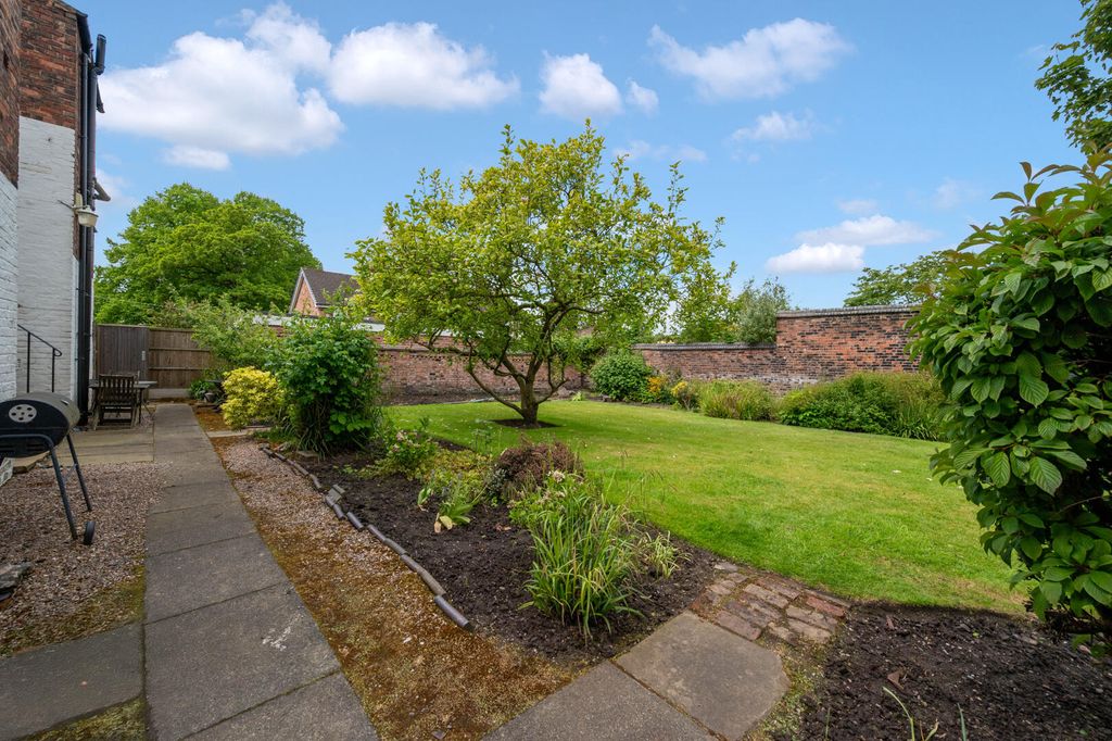Additional image 20 of 4 bed flat for saleStockport Road, Timperley WA15