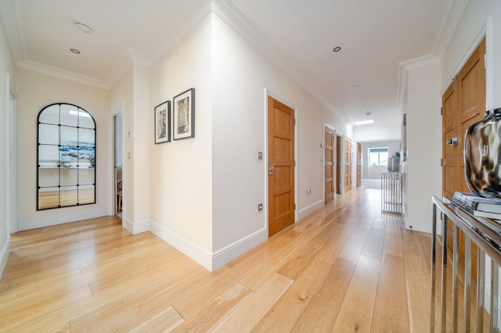 Additional image 16 of 3 bed flat for saleKemerton Road, Beckenham BR3