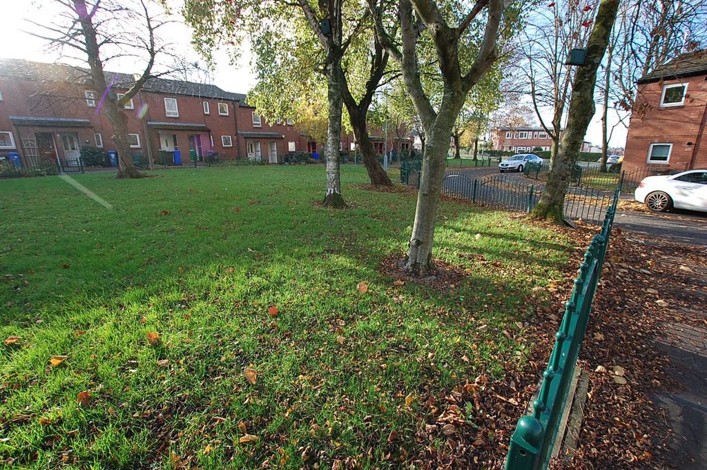 Additional image 17 of 2 bed flat for saleLockingate Street, Ashton-Under-Lyne, Greater Manchester OL6