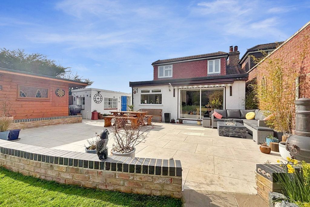 Additional image 16 of 4 bed bungalow for saleSelborne Avenue, Bexley, Kent DA5