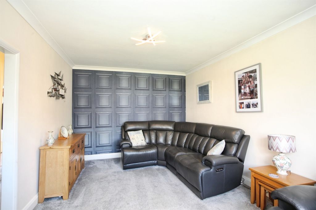 Additional image 7 of 2 bed detached bungalow for saleNantgarw Road, Caerphilly CF83