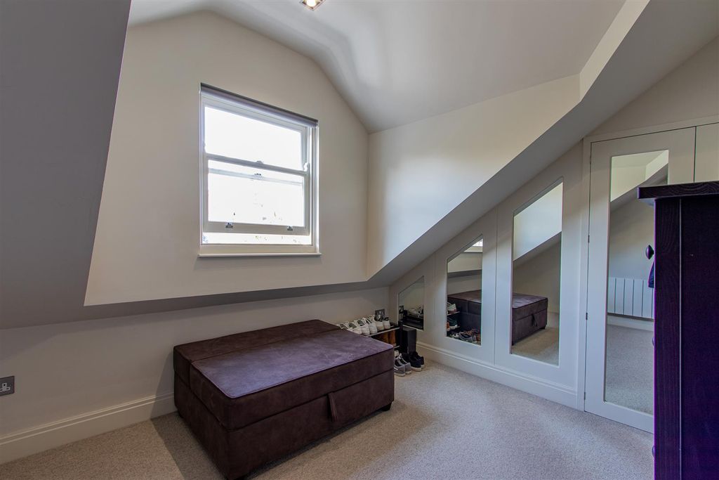 Additional image 12 of 2 bed flat for saleWaterloo Gardens, Penylan CF23