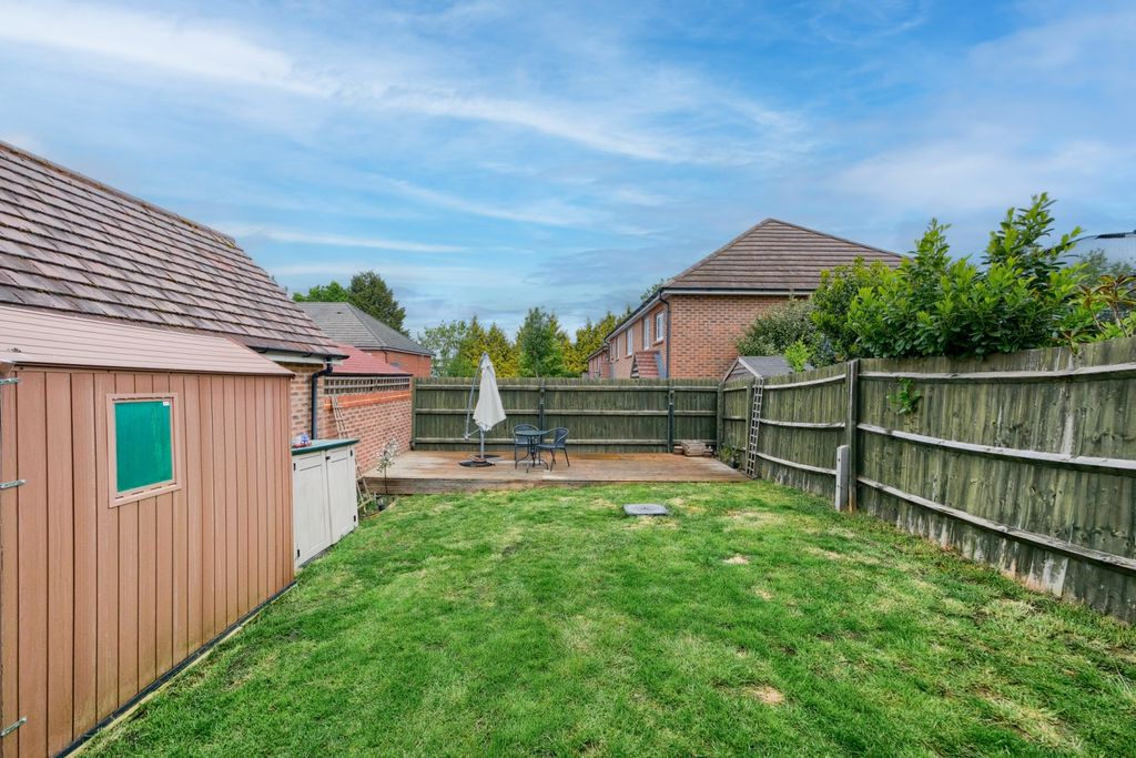 Additional image 11 of 3 bed semi-detached house for saleBoehm Drive, Alcester B49
