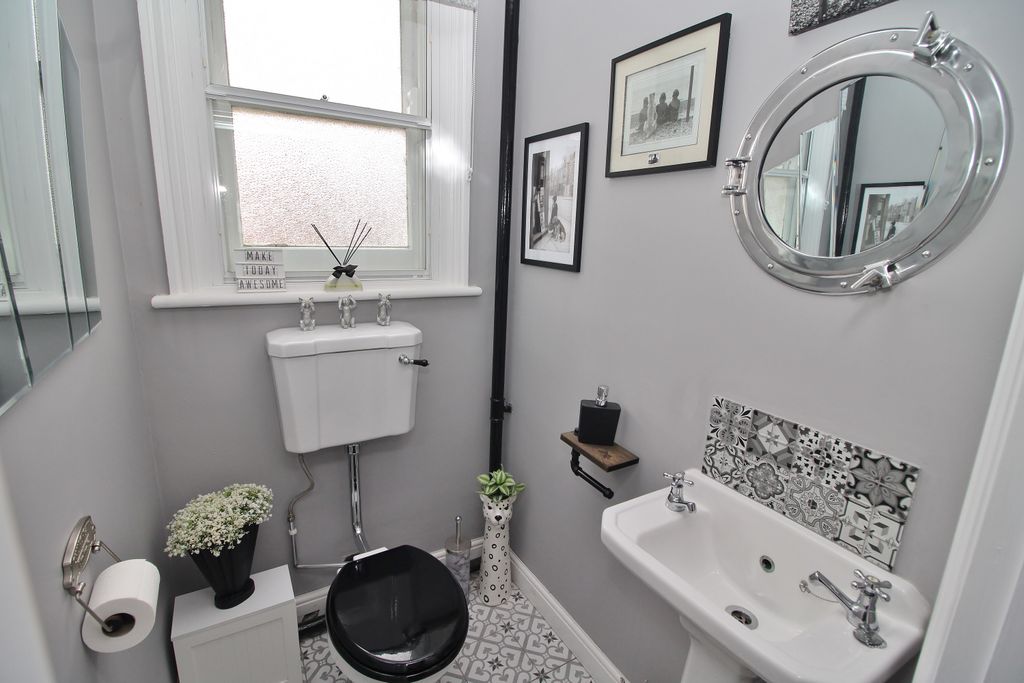 Additional image 28 of 4 bed semi-detached house for saleWraysbury House, Long Copse Lane, Emsworth PO10