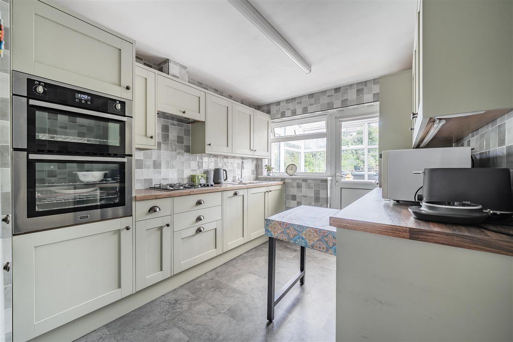 Additional image 2 of 3 bed detached house for saleTunnel Road, Beaminster DT8