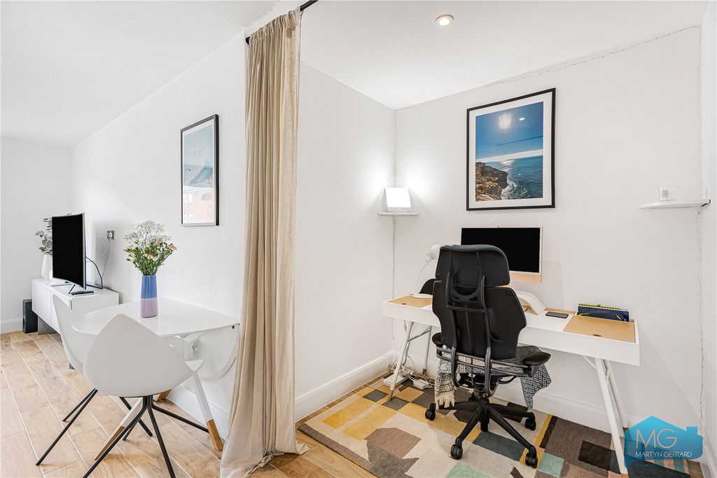 Additional image 3 of 1 bed flat for saleLeicester Road, Barnet EN5