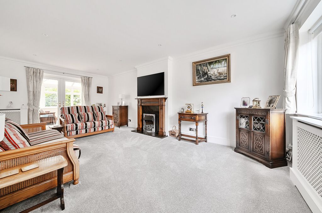 Additional image 2 of 4 bed detached house for saleOakley Road, Bromley Common, Kent BR2