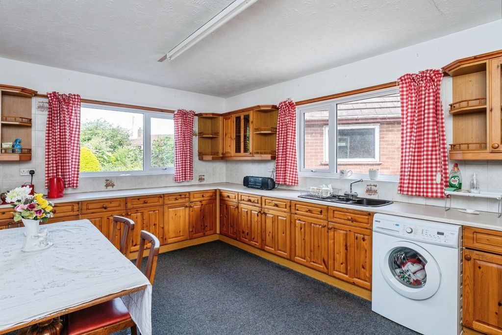 Additional image 4 of 4 bed detached house for salePen-Y-Maes Road, Holywell, Flintshire CH8