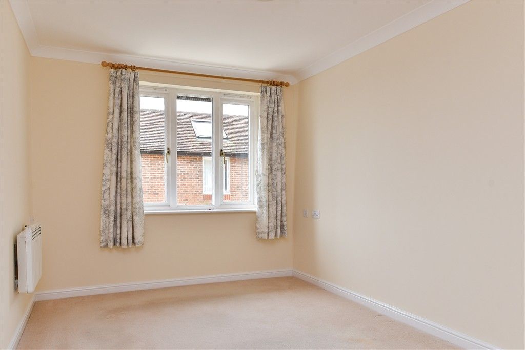Additional image 4 of 1 bed flat for saleQueen Street, Arundel, West Sussex BN18