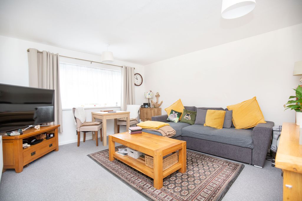 Additional image 3 of 2 bed flat for saleEdale, Wilnecote, Tamworth B77