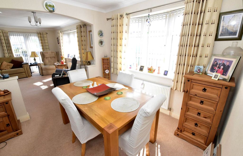 Additional image 8 of 2 bed mobile/park home for saleGreenfinch Close, Ballyhalbert BT22