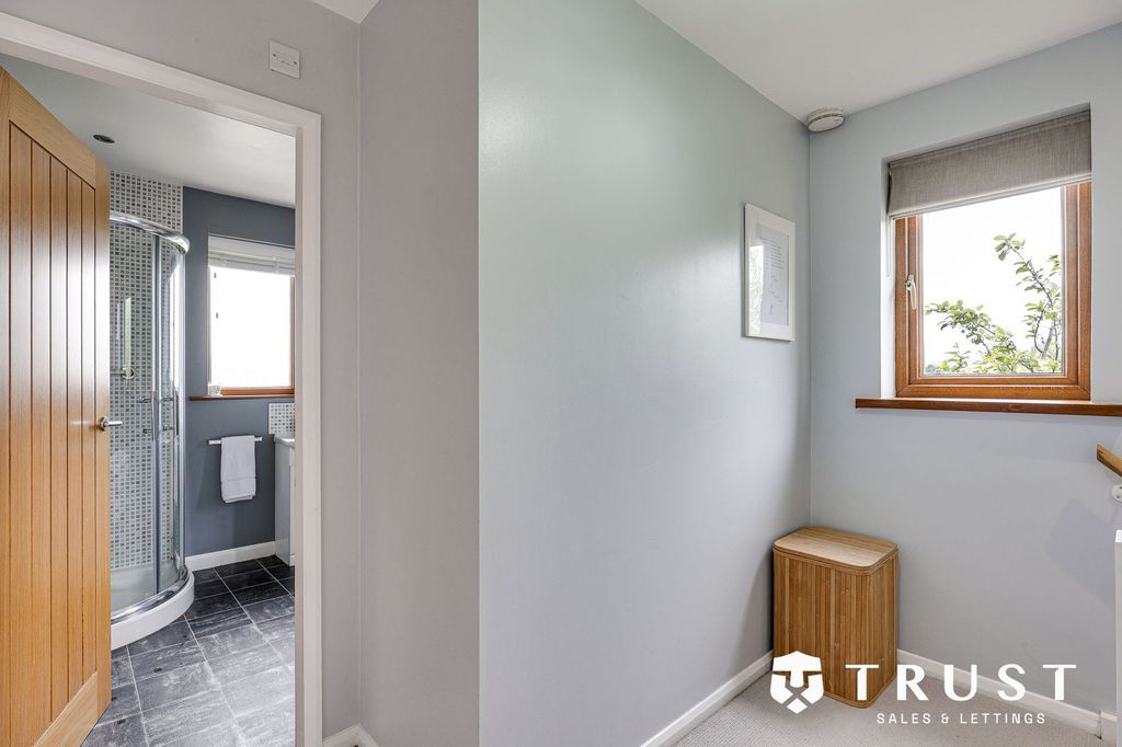 Additional image 22 of 3 bed detached house for saleMill Lane, Batley WF17