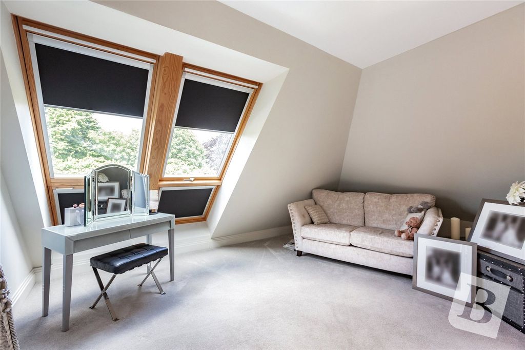 Additional image 28 of 5 bed detached house for saleNelmes Road, Emerson Park RM11