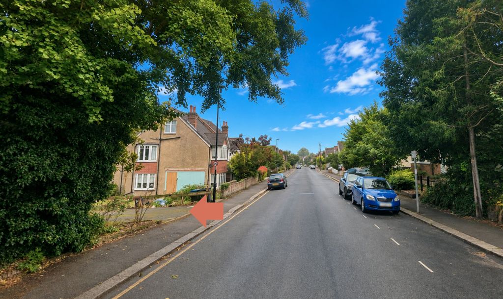 Additional image 2 of Land for saleReddown Road, Coulsdon CR5