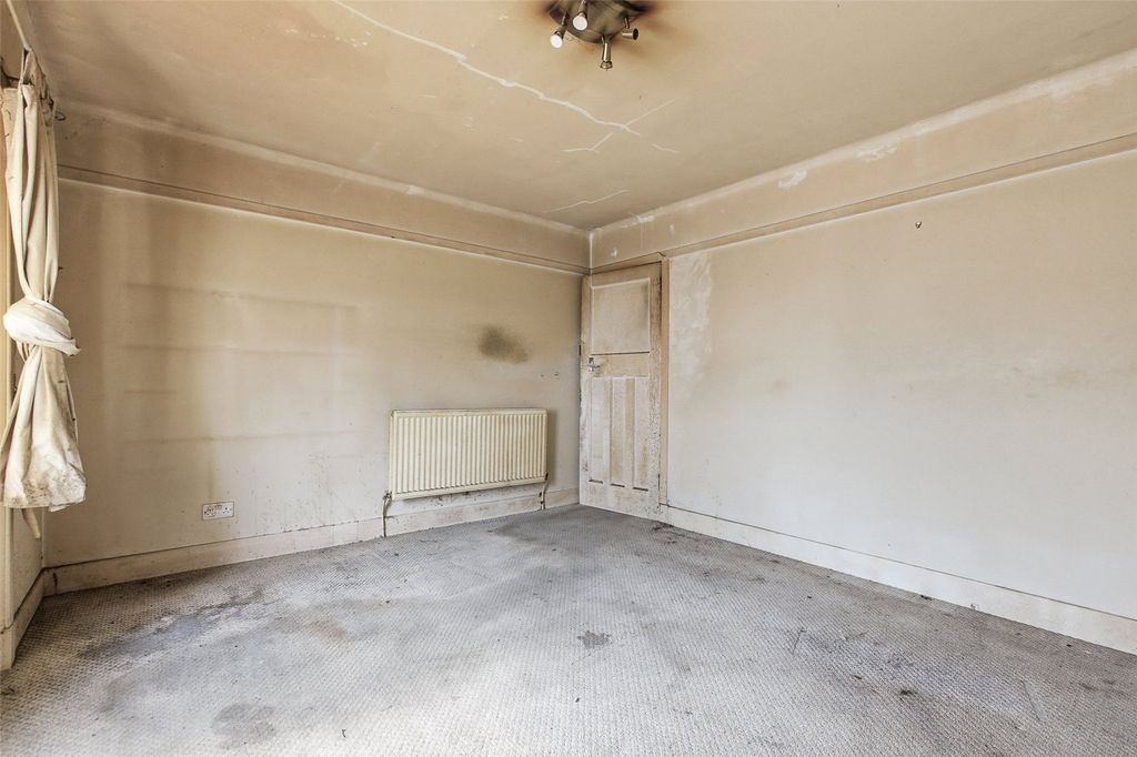 Additional image 3 of 2 bed flat for saleBuchanan Street, Balfron, Glasgow G63