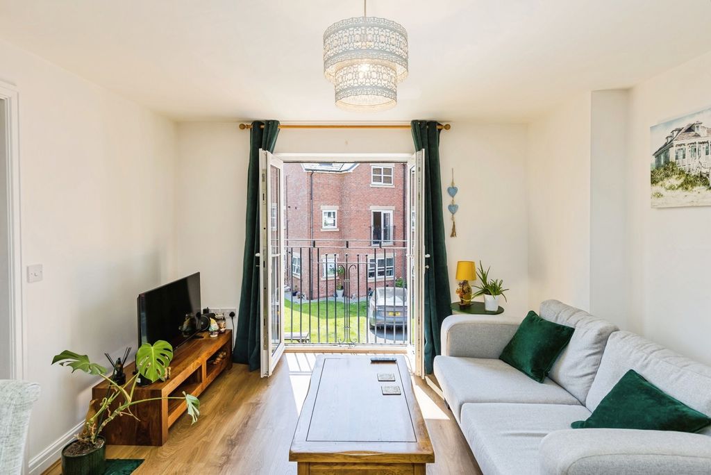 Additional image 4 of 2 bed flat for saleHolywell Road, Mold, Clwyd CH7