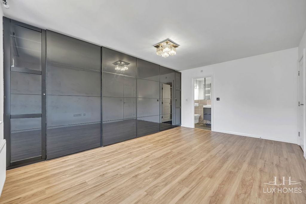 Additional image 10 of 5 bed detached house for salePinnacle Hill, Bexleyheath DA7