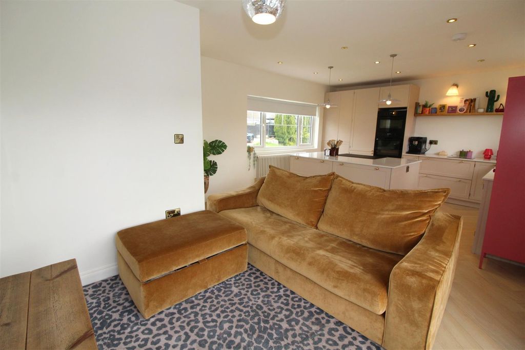Additional image 11 of 3 bed detached bungalow for saleManor Road, Pontllanfraith, Blackwood NP12