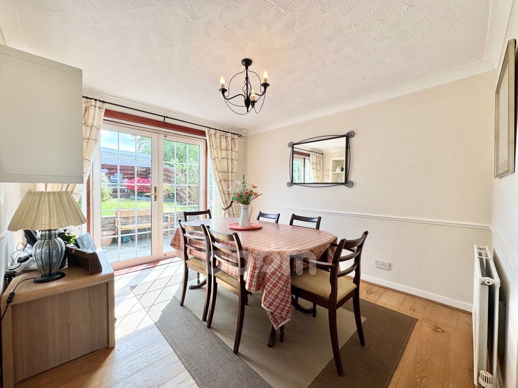 Additional image 12 of 4 bed detached house for saleCrummock Gardens, Beith KA15