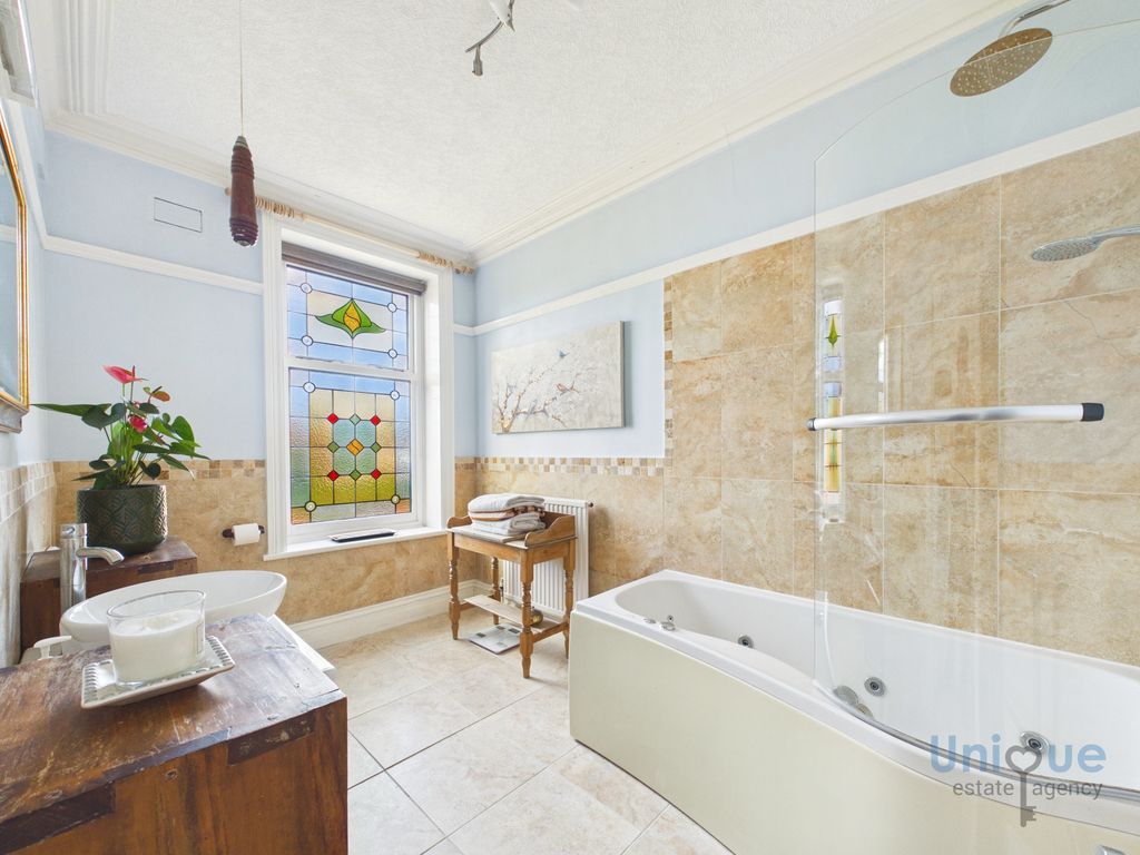 Additional image 18 of 5 bed semi-detached house for saleHeadroomgate Road, Lytham St. Annes FY8
