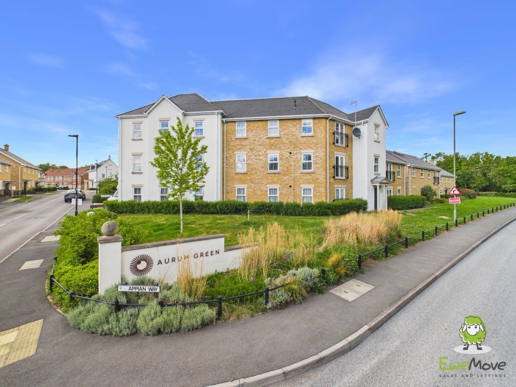 2 bed flat for saleSenate Court, 7 Aurum Green Avenue Chineham, Chineham, Basingstoke, Hampshire RG24