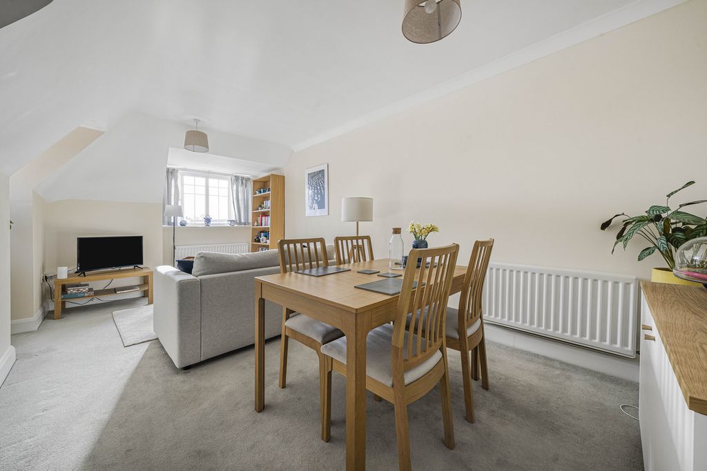 Additional image 3 of 2 bed flat for saleRiver View Terrace, Abingdon OX14